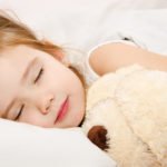 بی‌خوابی کودکان: رازها، دلایل، و درمان‌های شگفت‌انگیز برای خواب کودکانه آرام 😴💤